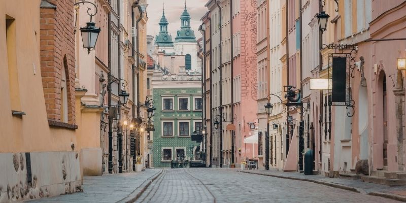 Europe Made Easy: 10 Best European Tour Operators for Senior Travelers